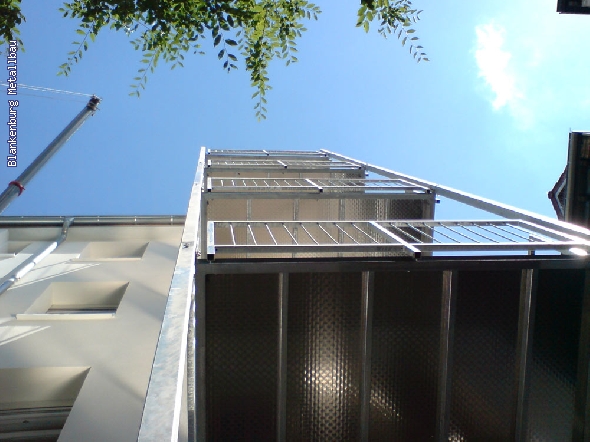 https://blankenburg-metallbau.de/bildergalerie/cache/vs_Balkonanlagen_Balkonanlagen-2.jpg