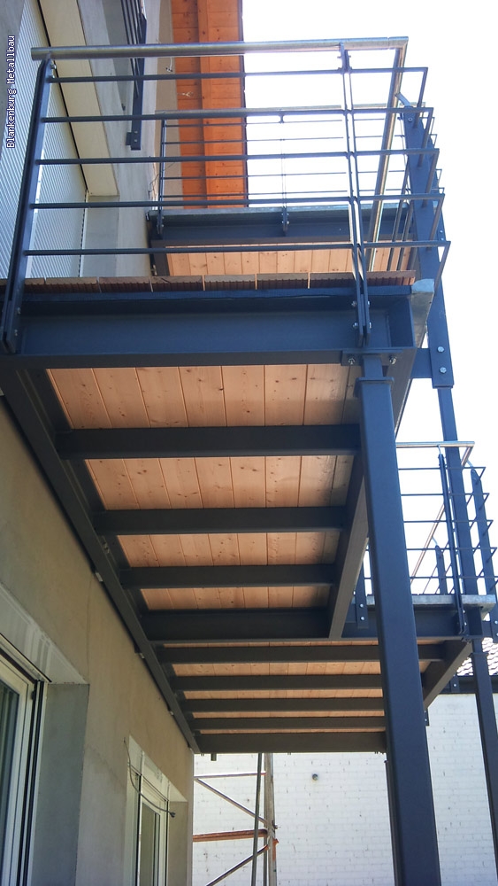 https://blankenburg-metallbau.de/bildergalerie/cache/vs_Balkonanlagen_Balkonanlagen-7.jpg