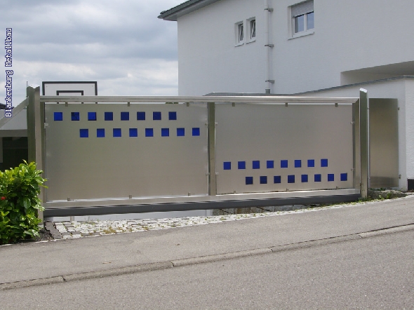 https://blankenburg-metallbau.de/bildergalerie/cache/vs_Tore_Tore-1.jpg
