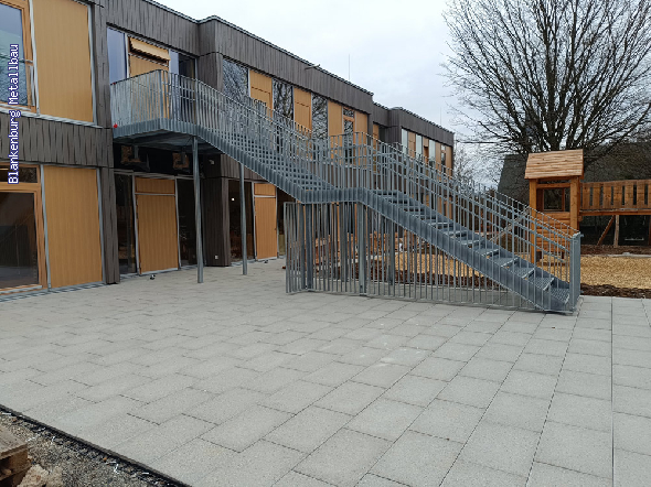https://blankenburg-metallbau.de/bildergalerie/cache/vs_Treppen_Treppe-14.jpg