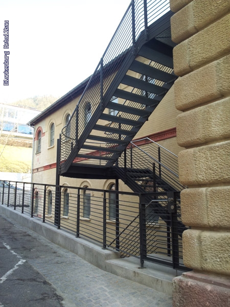 https://blankenburg-metallbau.de/bildergalerie/cache/vs_Treppen_Treppen-10.jpg
